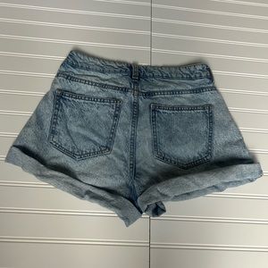 selling light blue pacsun shorts. size: 27 in women’s.